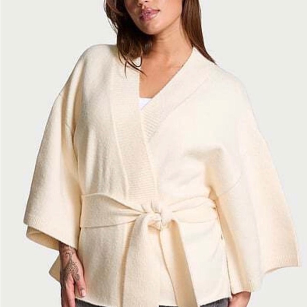 Victoria Secret M/L Cream Belted Kimono Sweater - Women's Cozy Wrap